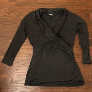 Isabella Oliver nursing top 3/4 sleeve